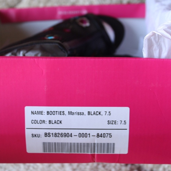 ✨NIB Marissa Floral Embroidered Mesh Caged Heels - Picture 12 of 15